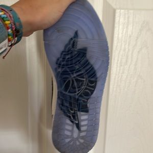 size 8 aj1 dior lows